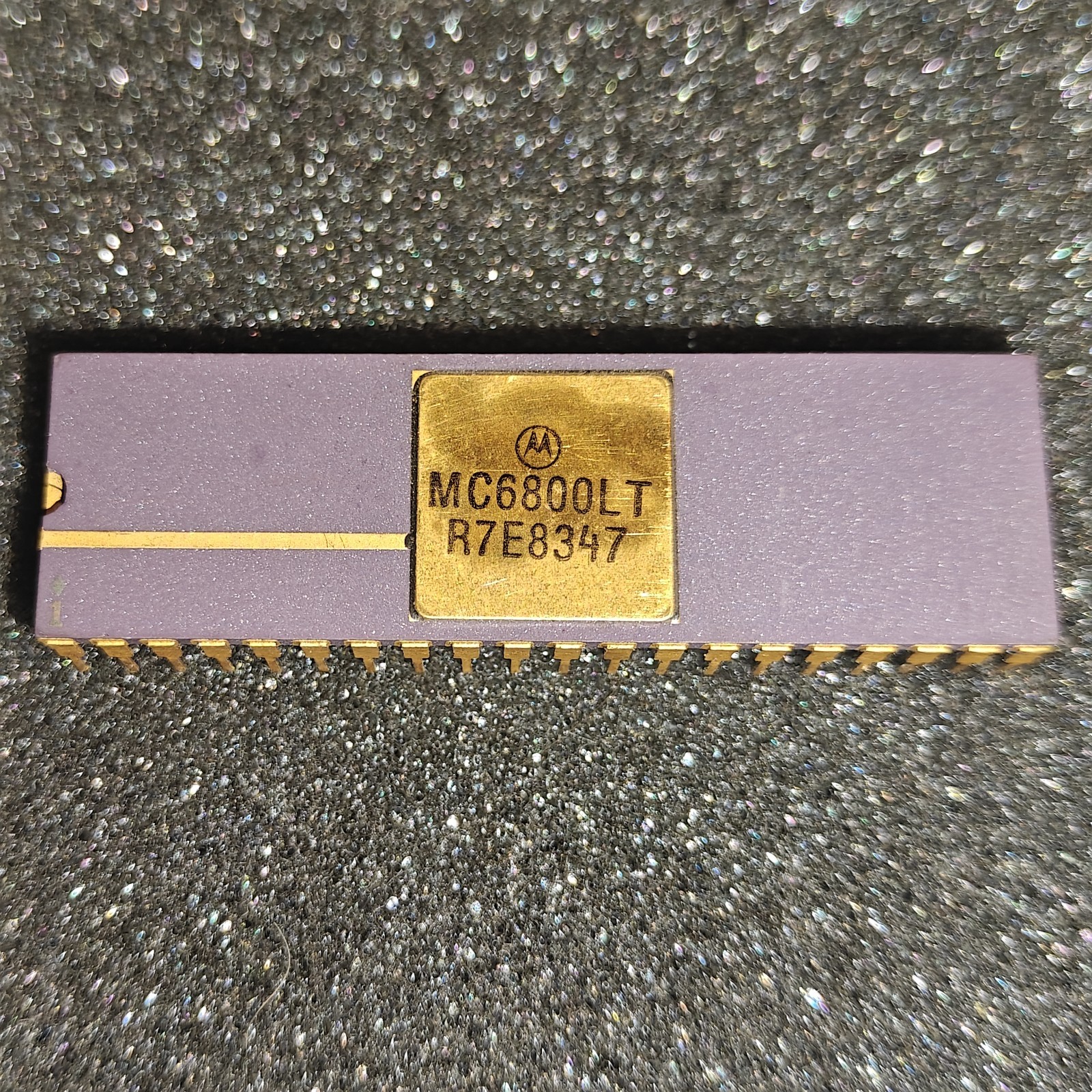 Motorola MC6800LT R7E8347 Ceramic Side Brazed Cerdip Gold Plated Salvage