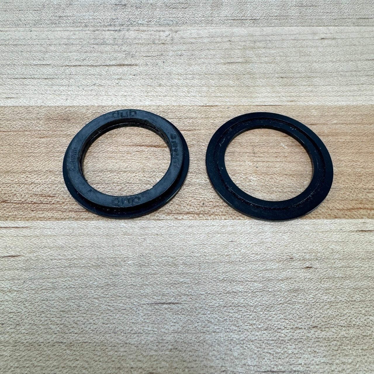 Light Use! Cane Creek Hellbender 70 BSA DUB Threaded Bottom Bracket 97g