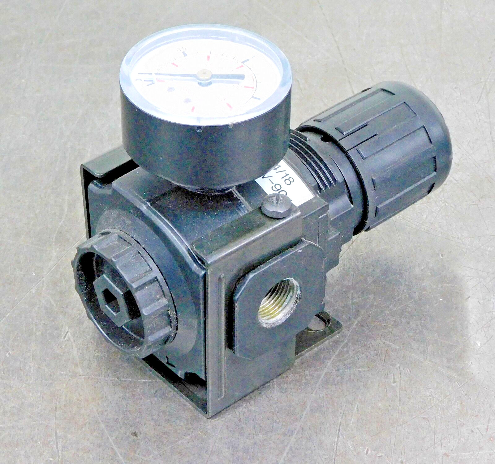 Norgren R73G-3GK-NFN Pneumatic Pressure Regulator 3/8" NPT 300 psig 20 bar 175°F