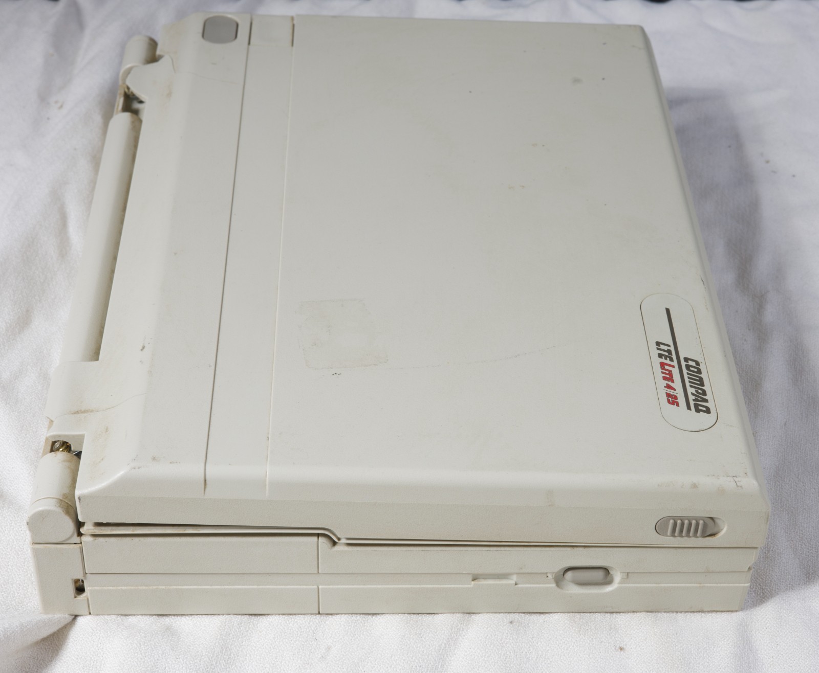 Vintage Compaq LTE Lite 4/25 2810E 486 untested 02