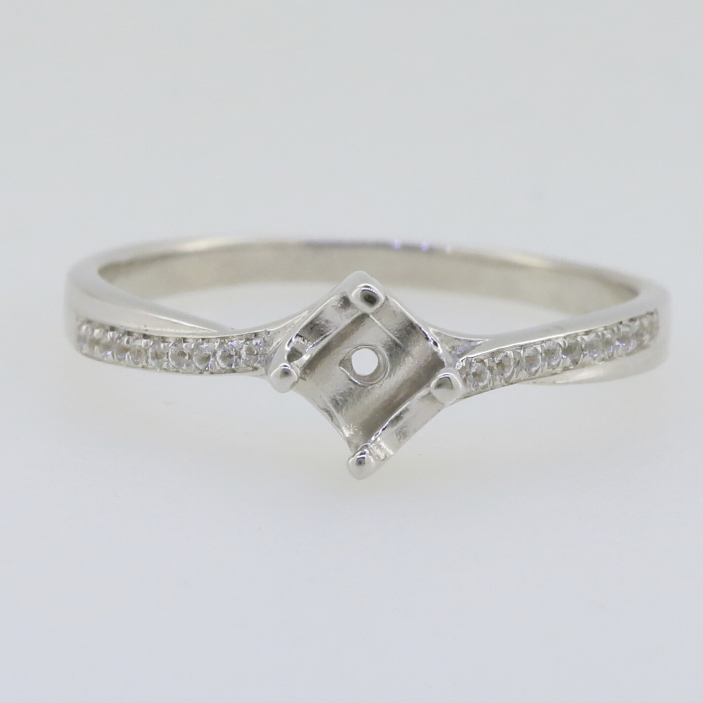 Sterling Silver Semi Mount Ring Setting Round RD 4x4mm Minimal Ring