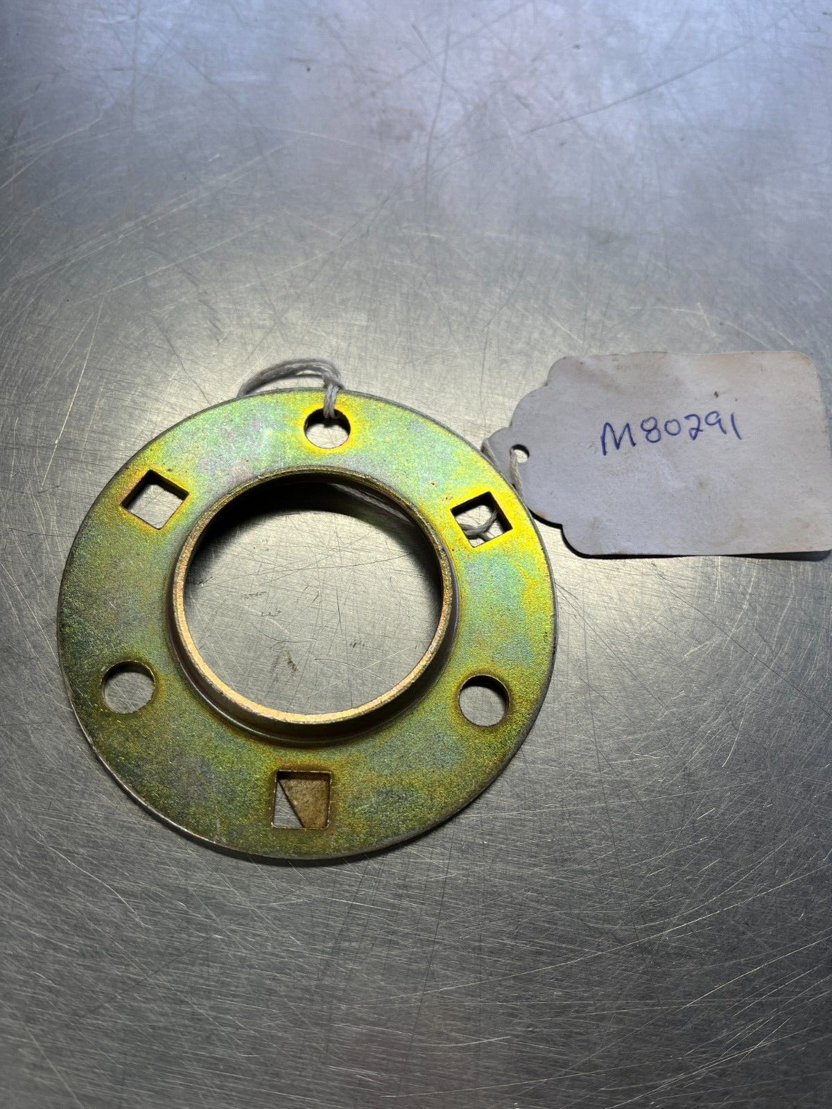 M80291 Genuine OEM John Deere Round FLANGE