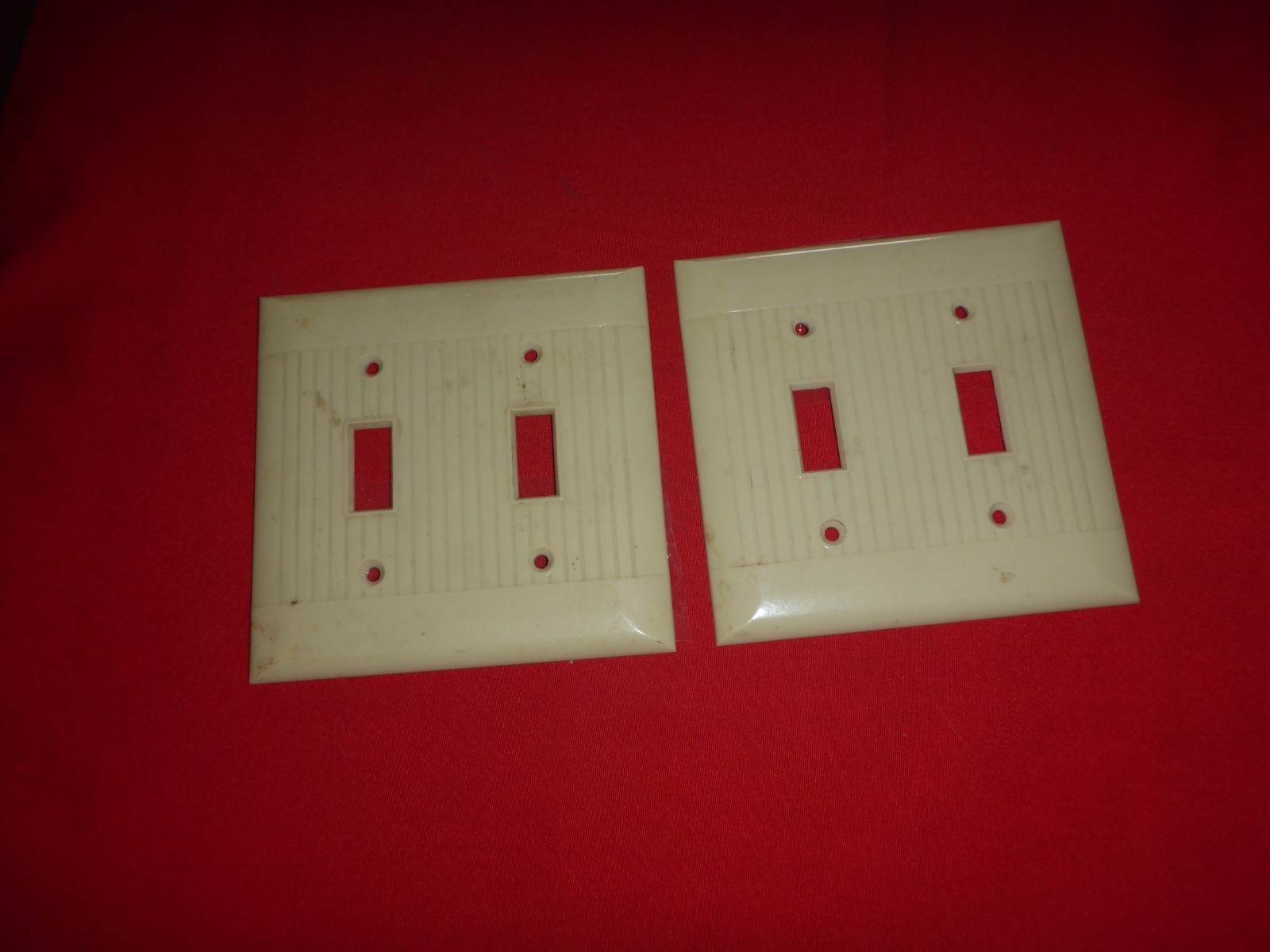 Lot of 2 Used Vintage MCM Sierra Electric Ivory Ribbed Double Switch Plate Cover