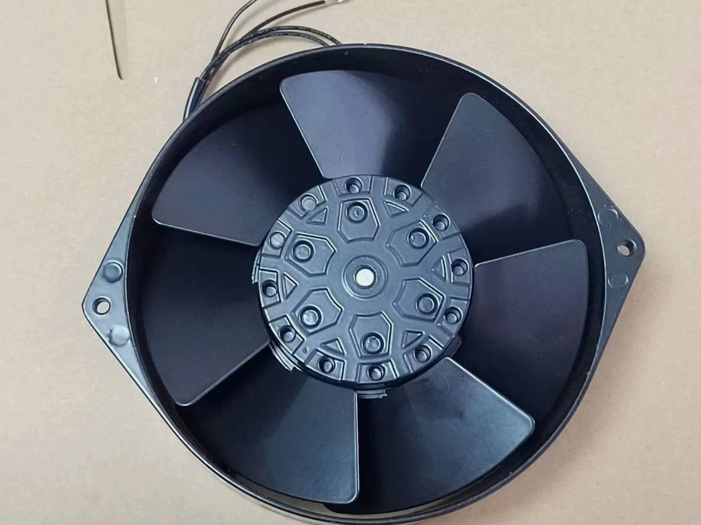 ROYAL FAN TYPE UT675D-TP 200VAC 43/40W 172*150*55mm cooling fan @1068
