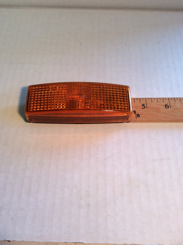 923584.0001 Kalmar Side Marker Lamp Assembly, 6220-01-479-2668 (Loc 19)
