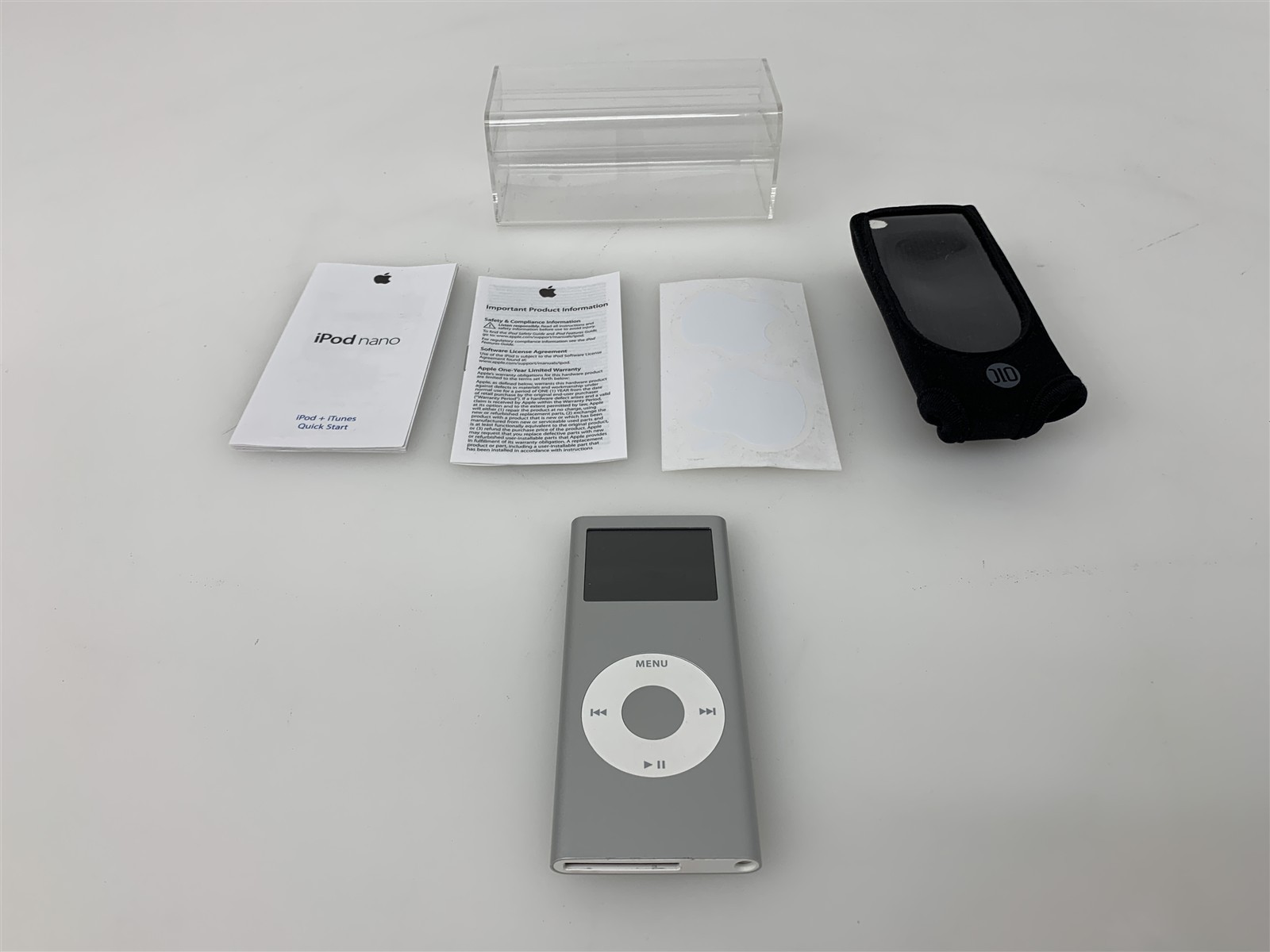 Apple iPod Nano 2nd Gen 2GB A1199 EMC 2115 MA477LL/A