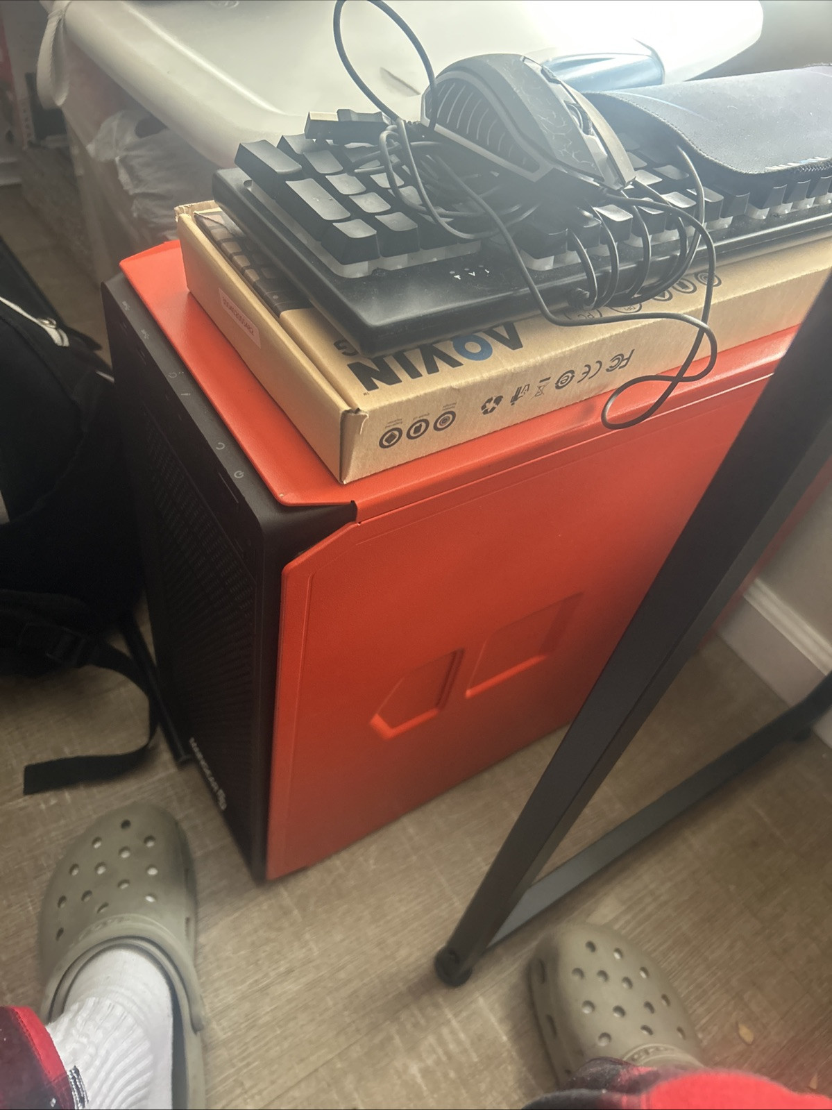 Includes Mouse Pad And Keyboard Mouse