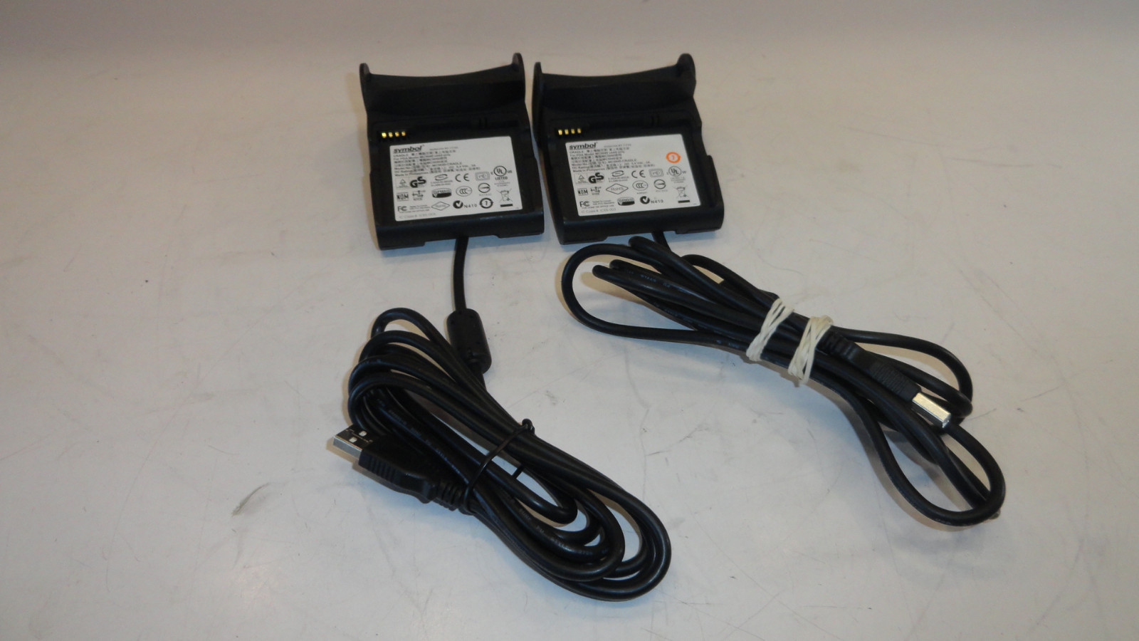 KK6: Lot of 2 Symbol MC5040 charge cradles usb sync p/n crd5000-1000ur