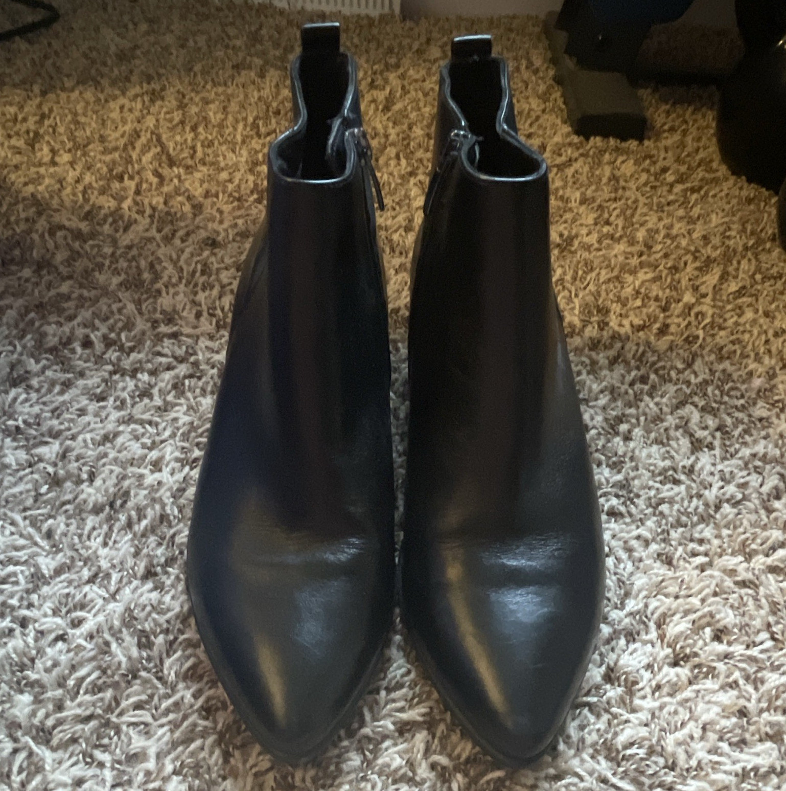 Women's Black Leather Ankle Bootie Boots Pointed Toe Pull Tab Solid US 10