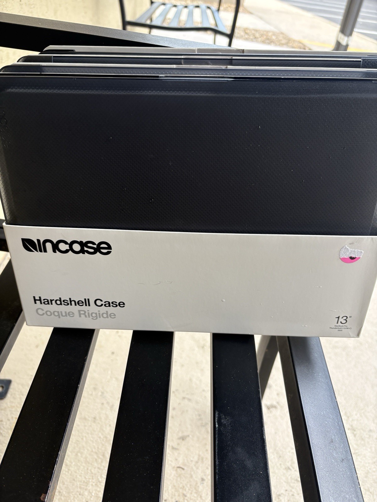 Incase Black Hard Shell Case w/ Ventilation for 13 in MacBook Pro 2020