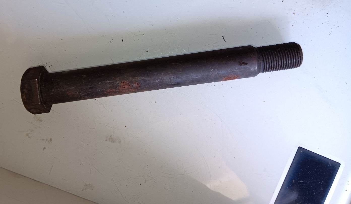 Batco 09-3352 Equalizer Beam Bolt for Reyco 72520