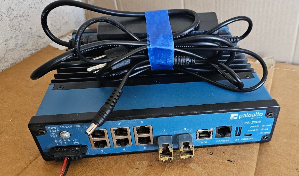 Palo Alto PA-220R Firewall