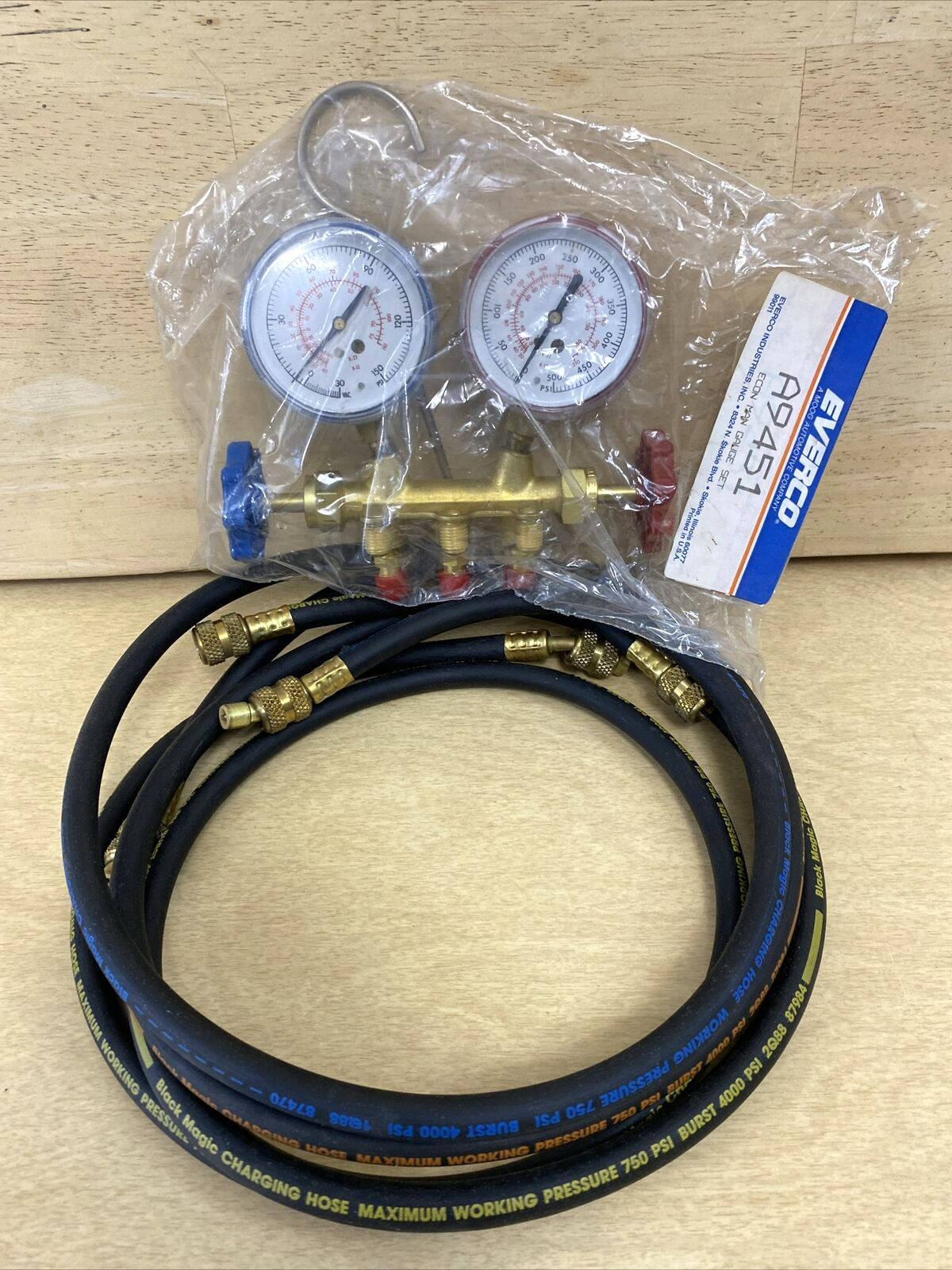 Brass EVERCO MANIFOLD GAUGE SET MODEL A9451 HVAC & 3 750 PSI Hoses