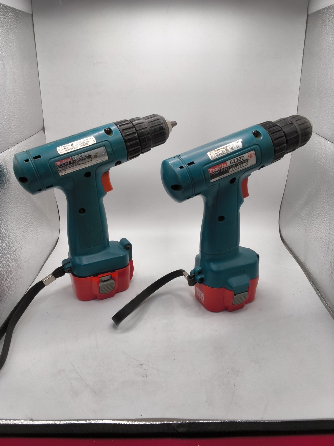 Set Of 2 With Charger, Makita 10mm Drills