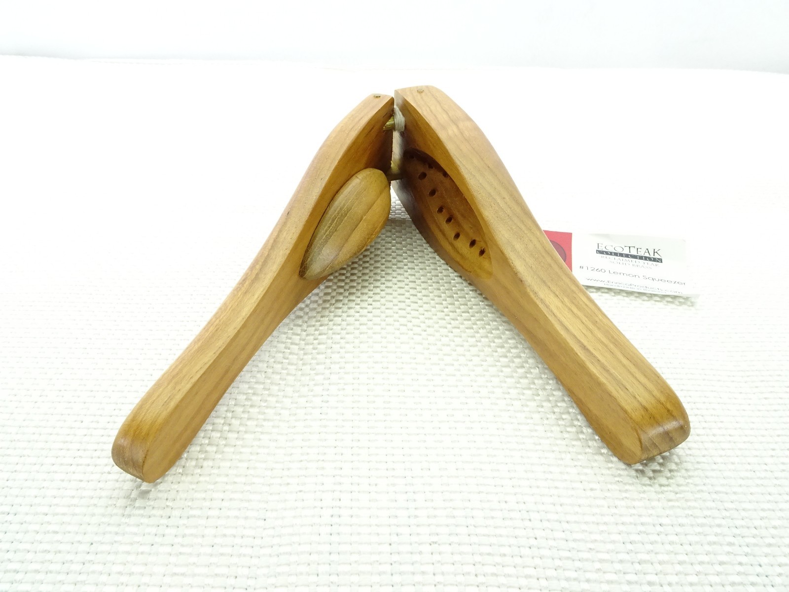 Eco Teak Wood Lemon Squeezer #1260 / TF