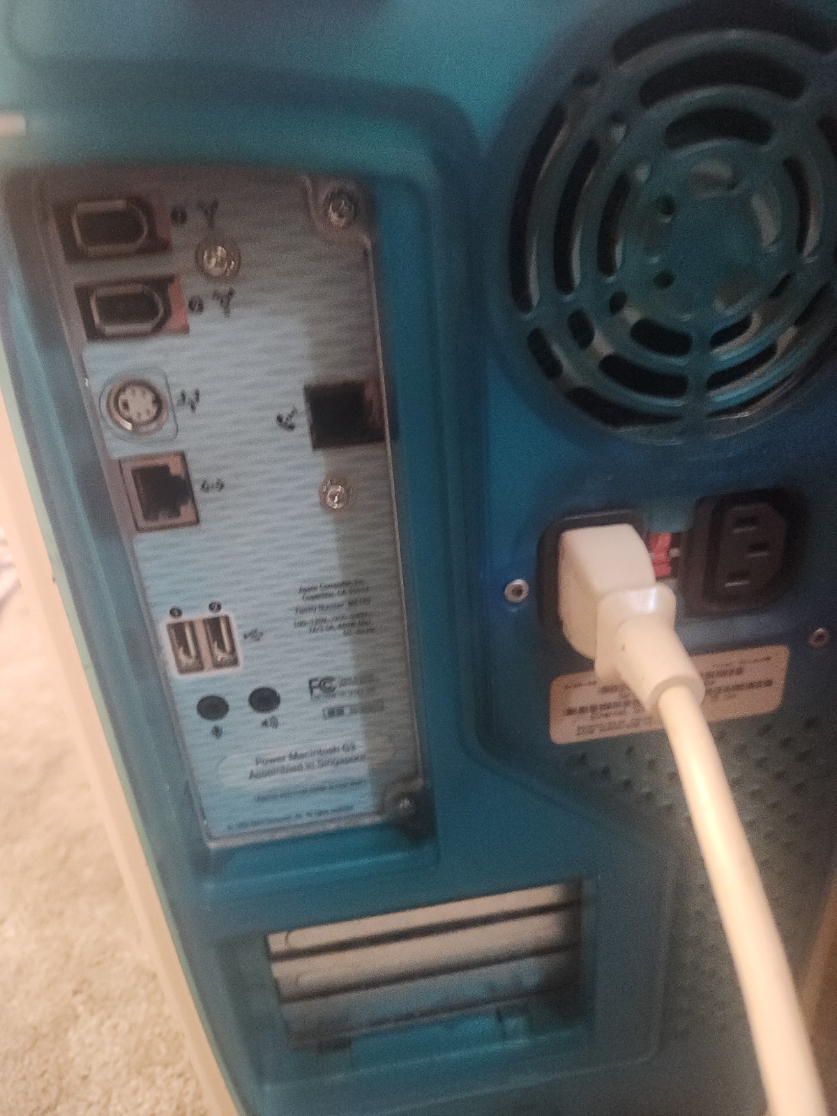 Apple Power Macintosh G3 Vintage Desktop Computer