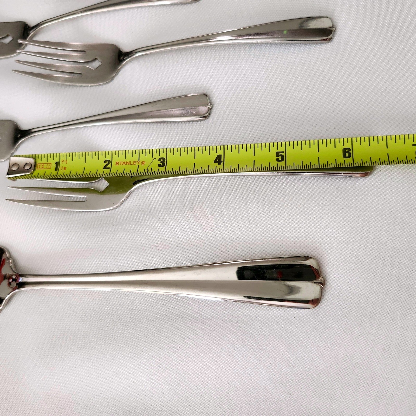 7 -ONEIDA USA GALA IMPULSE PATTERN GLOSSY STAINLESS SALAD FORKS & 1 Serving Fork