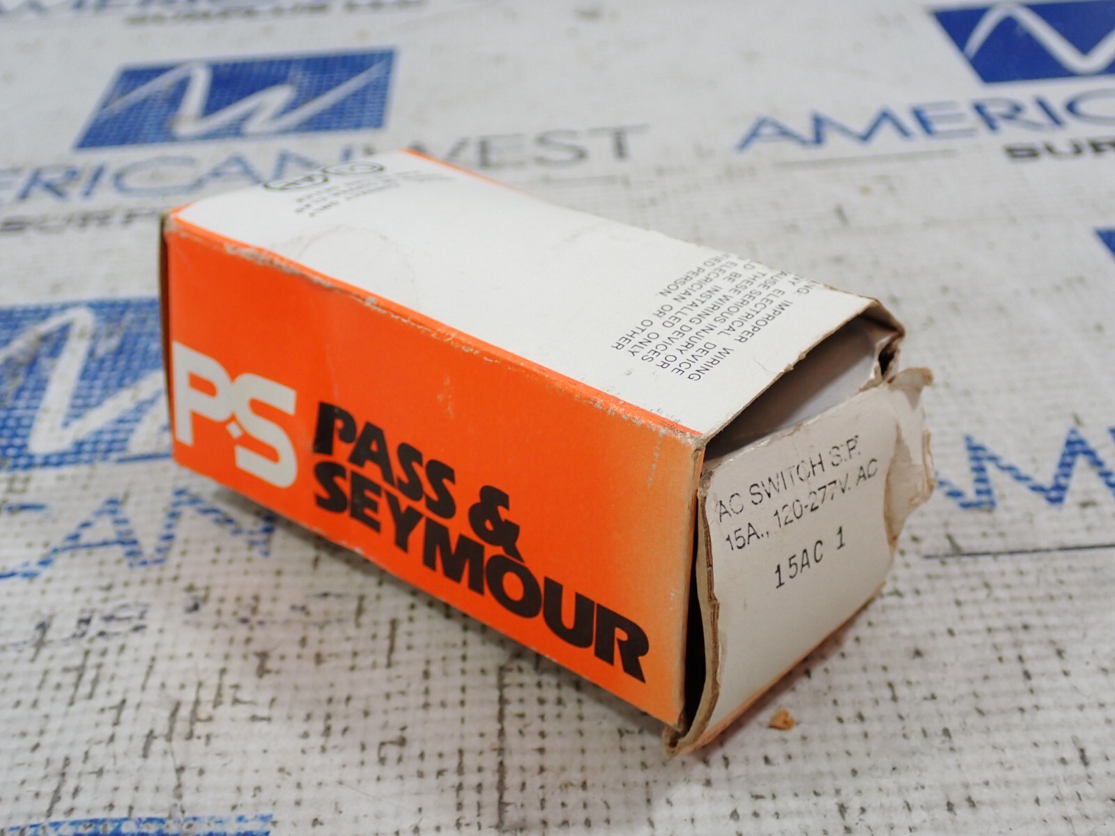 Pass & Seymore 15AC Brown Single Pole 15A 120-277V Toggle Switch Lot of 5