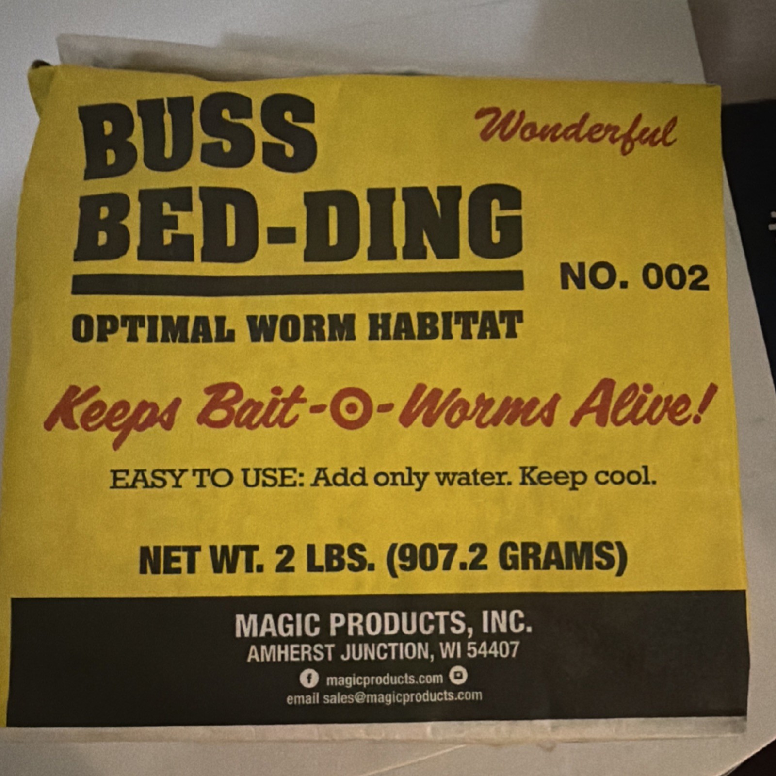 Magic Products Buss Bed-Ding Worm Bedding Keeps Worms Alive 2 lb MPN 002