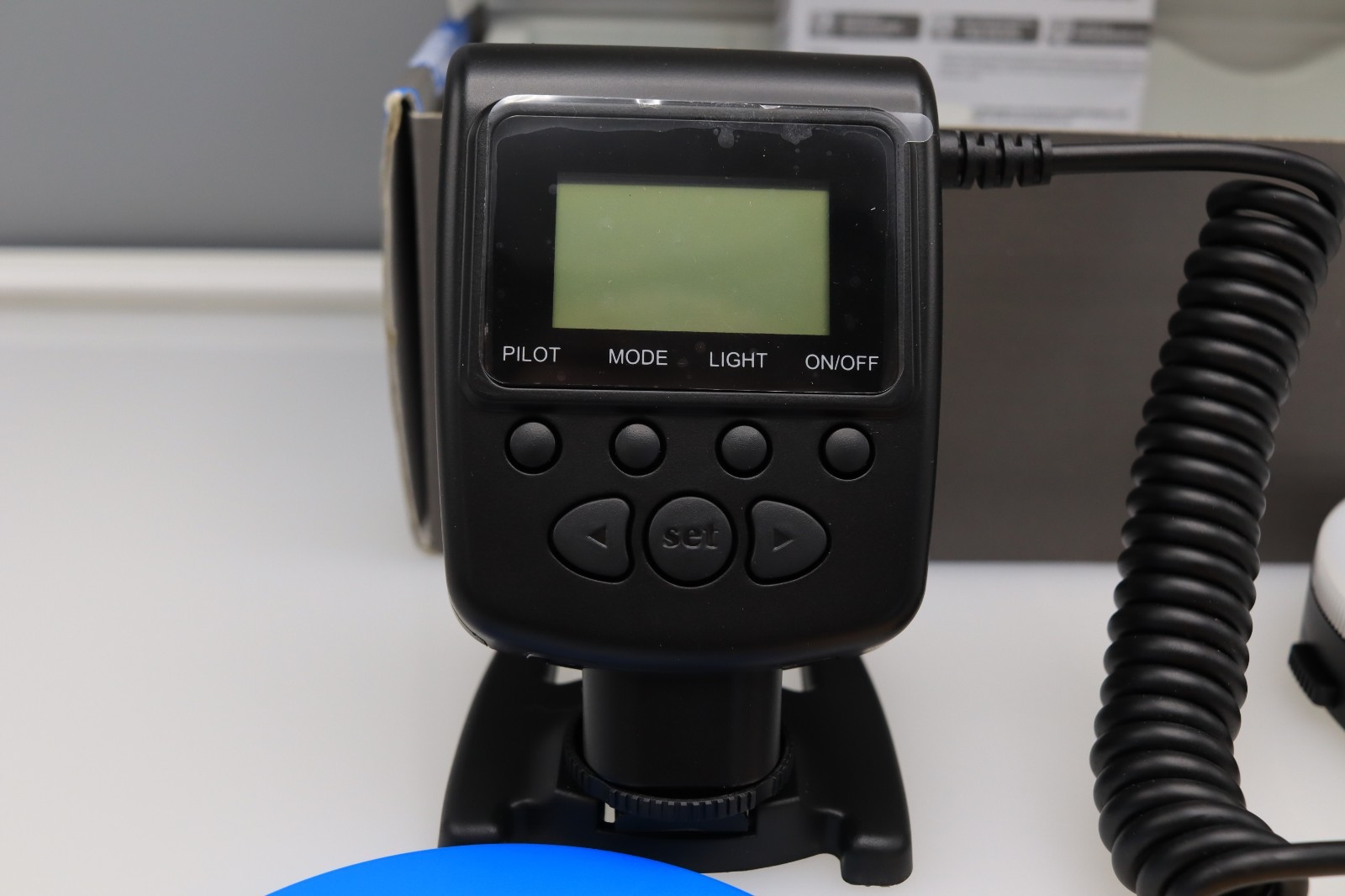 POLAROID Macro LED Ring Flash TESTED AND WORKS! WITH FLASH FILTERS, ADAPTERS!