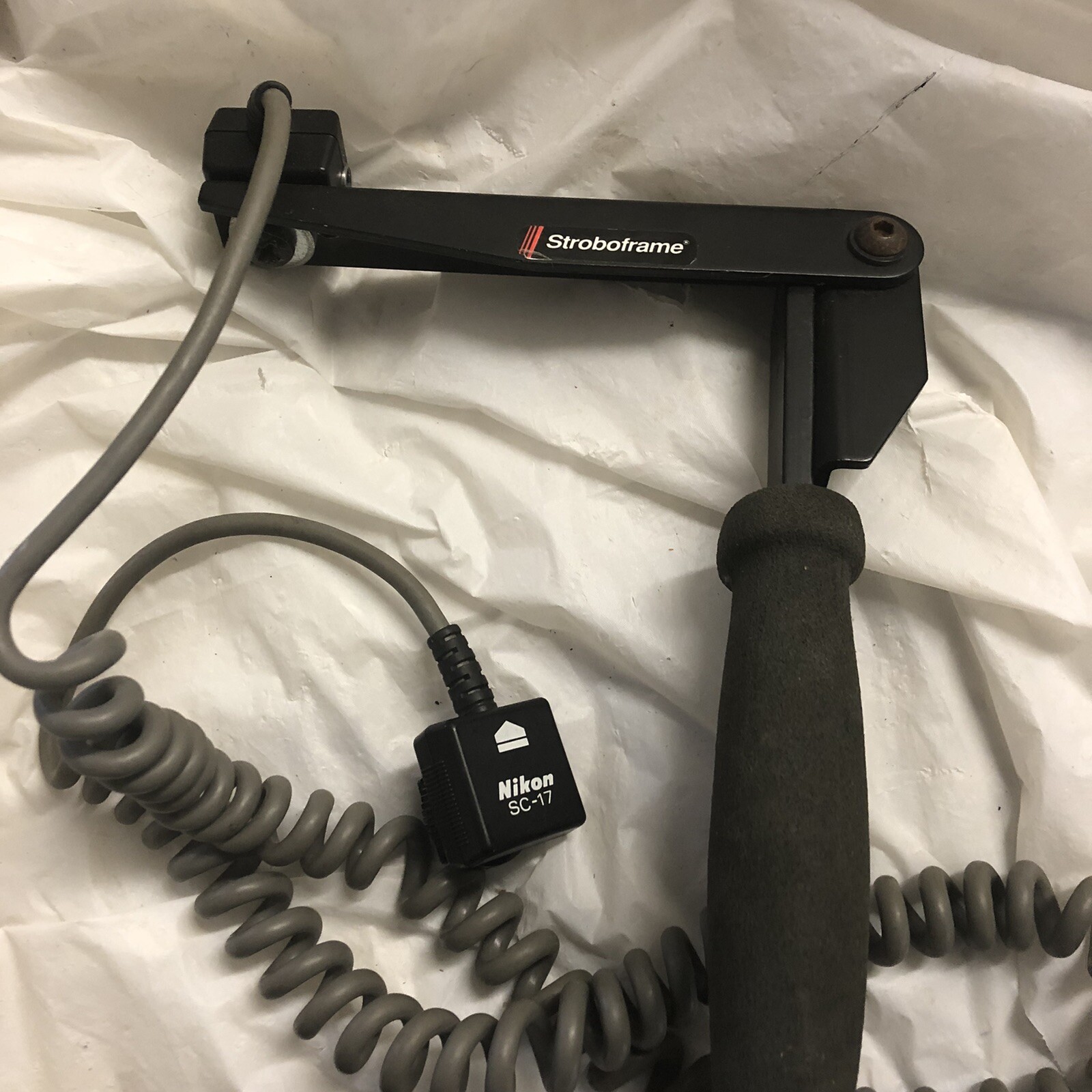 Nikon SC-17 TTL CORD WITH STROBOFRAME