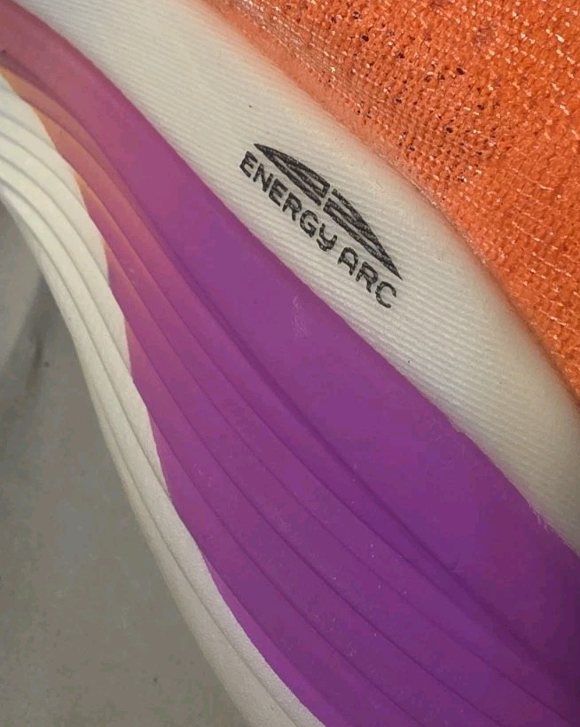 New Balance FuelCell SuperComp RC Elite v3 Shoes Orange Men SZ 8 New No Box Top