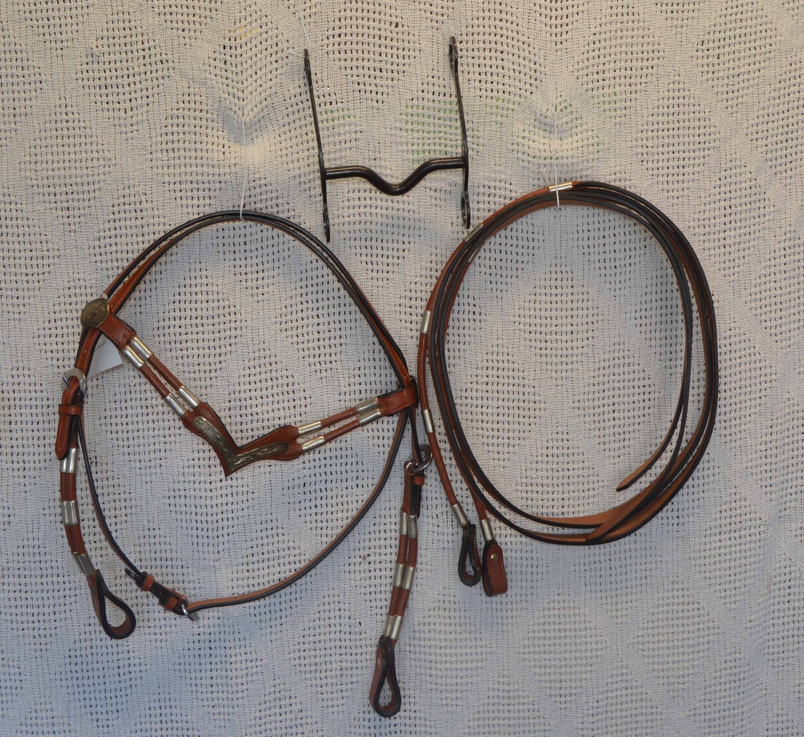 Head to Hoof 3 Piece Western Indian Show Arrowhead Bridle + 5" Curb Bit w/Reins