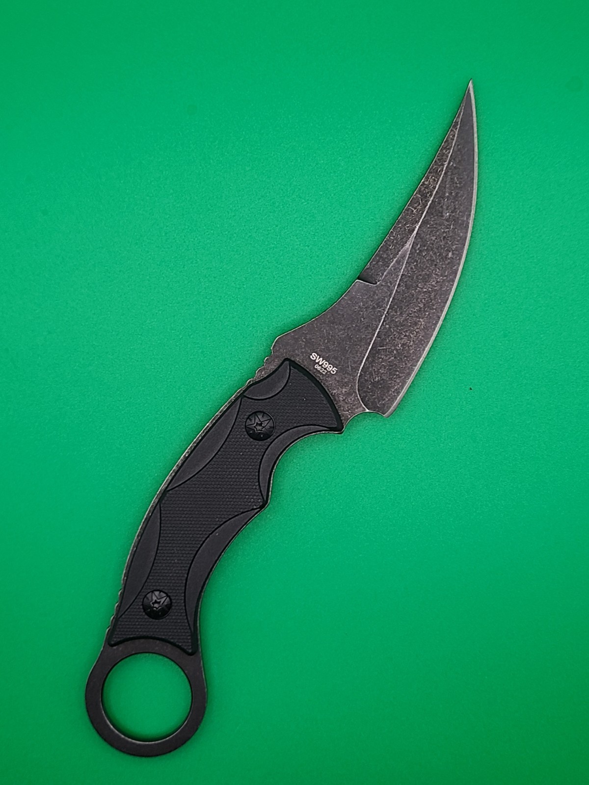 Smith & Wesson 8.5" Stainless Karambit Fixed Blade Neck Knife Model SW995 - New