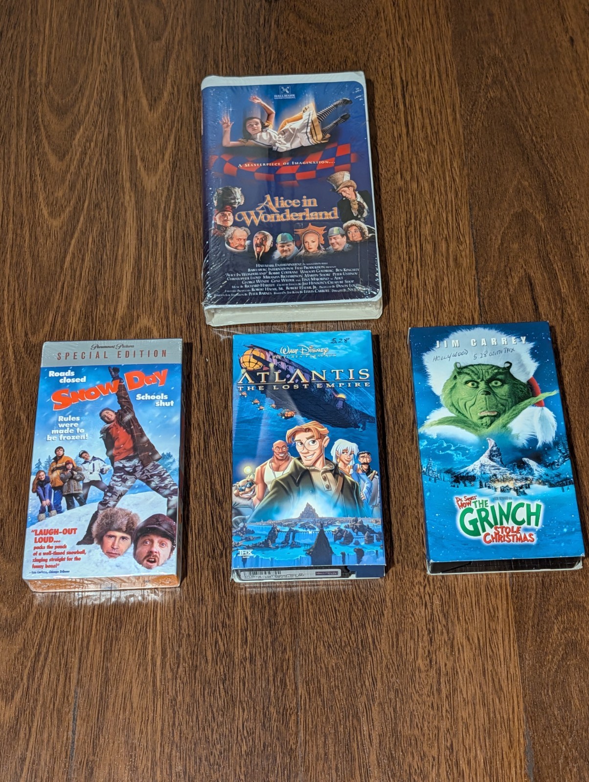 VHS Kids Lot Snow Day 2000 Orange Tape The Grinch Atlantis Alice In Wonderland