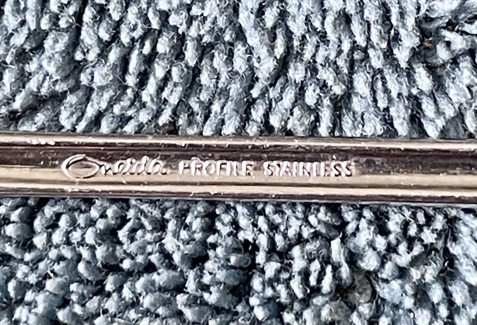 1 - ONEIDA STAINLESS FLATWARE “QUINCY” COCKTAIL/PICKLE FORK!