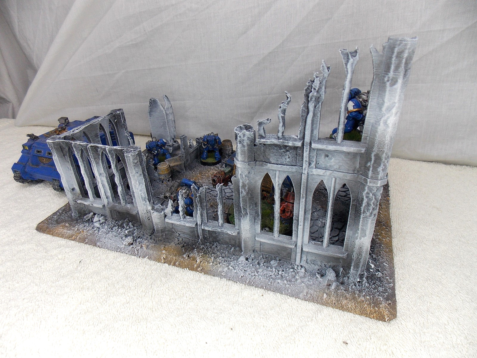WARGAMING TERRAIN PAINTED BUILDING