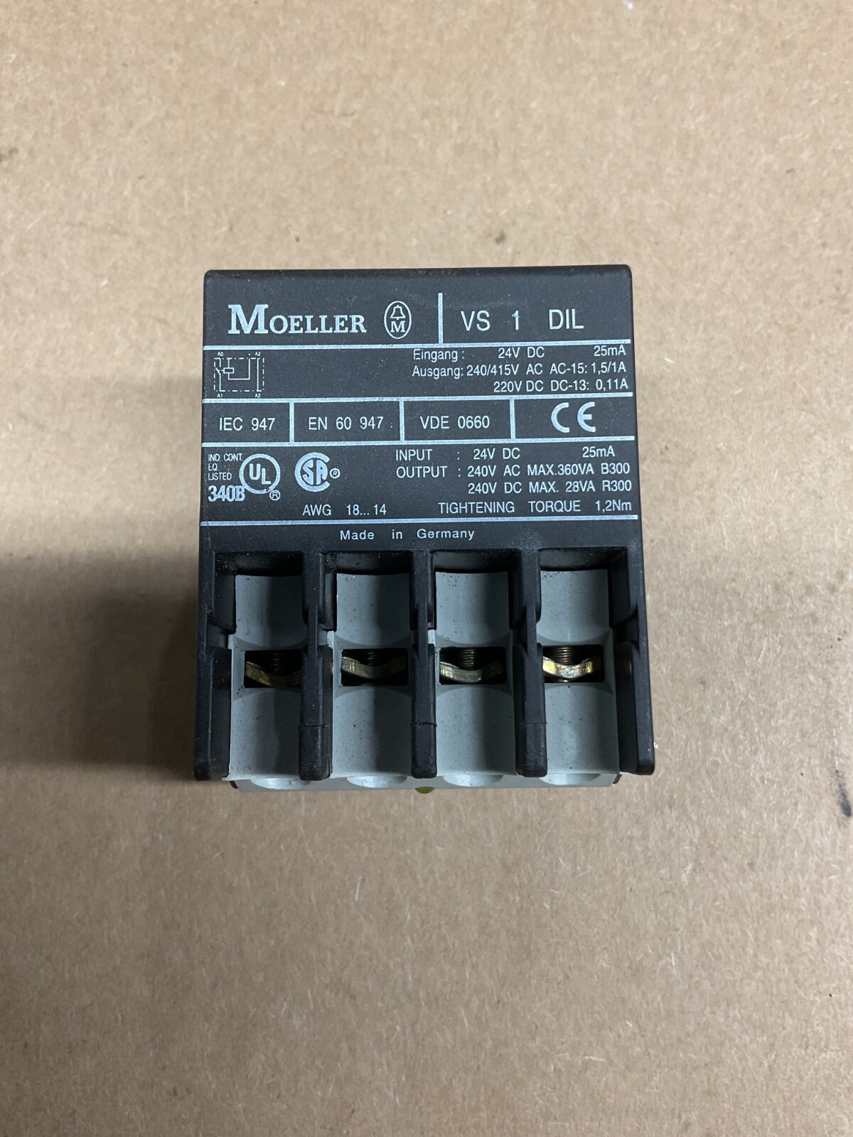 Moeller VS1DIL Amplifier Module, 24VDC In, 240VAC/DC Out #4013PR130