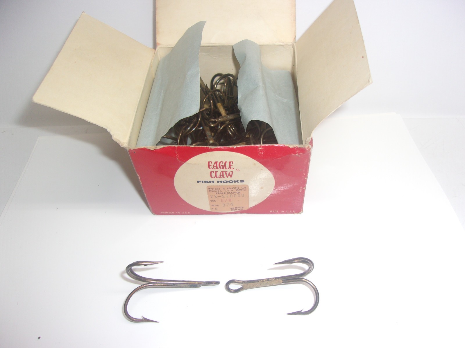 Eagle Claw # 974 5/0 Bronze Treble Hooks In ORIGINAL BOX( NEW ) # 715