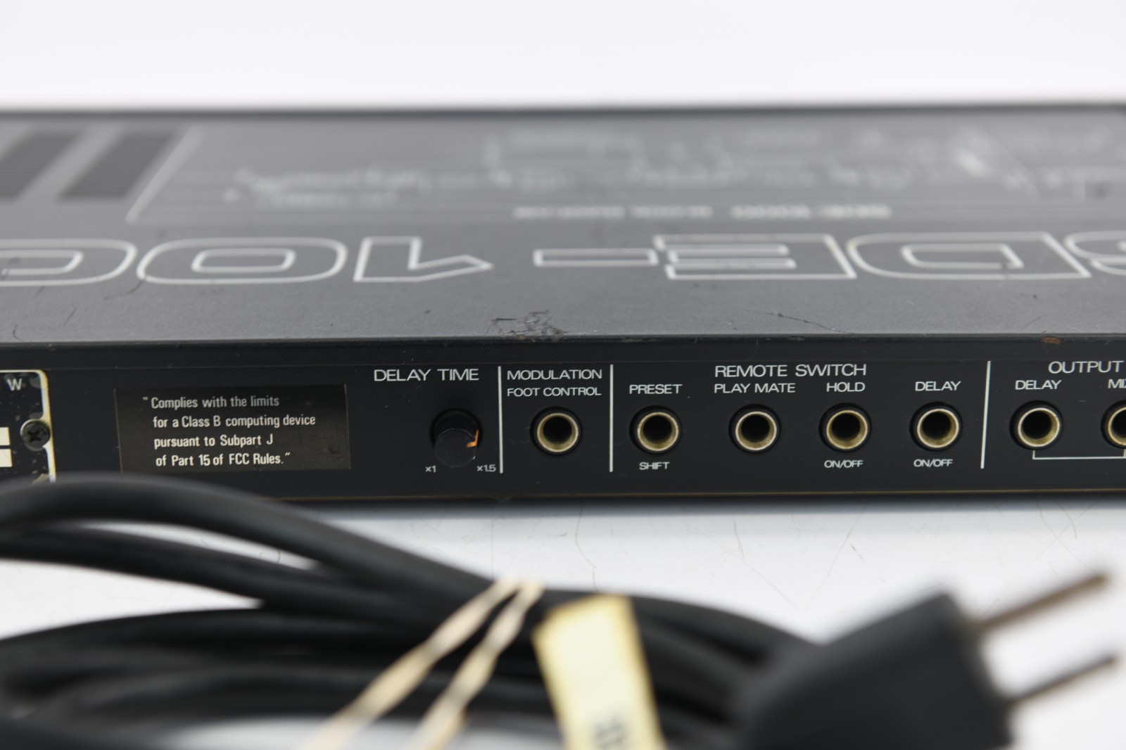 Vintage Roland SDE-1000 Digital Delay Rack Unit