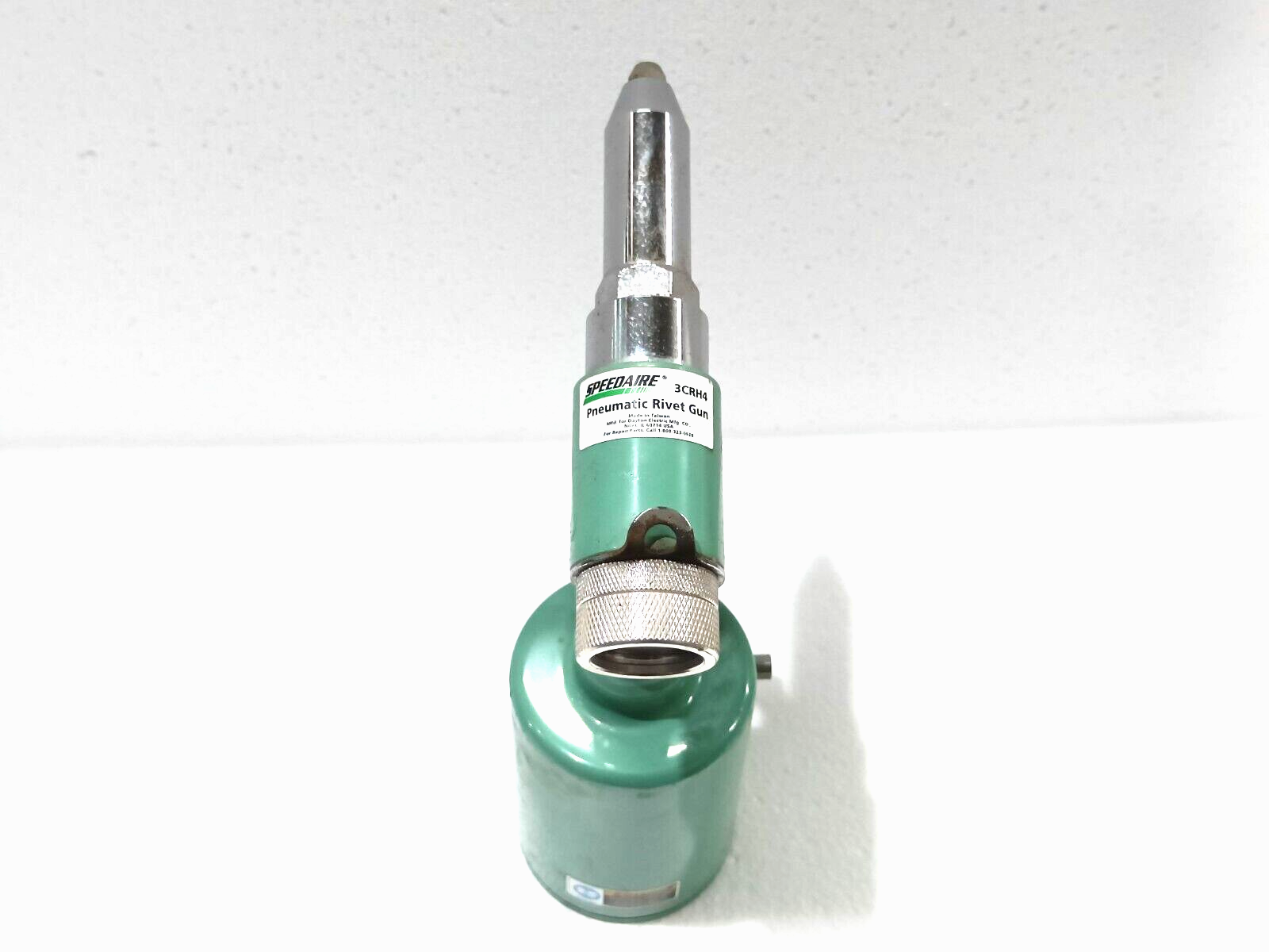 SPEEDAIRE Air Powered Rivet Tool Model 3Crh4