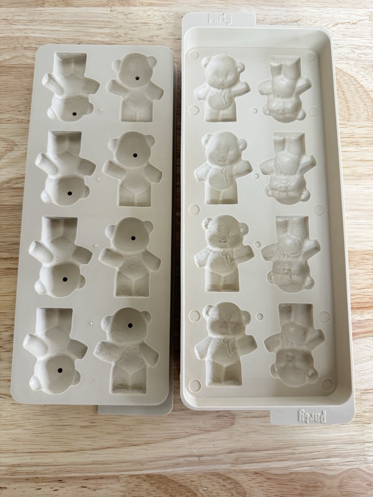 Vintage Party Talk Bear 8 Compartment Ice Cube Chocolate Candle Soap Mold