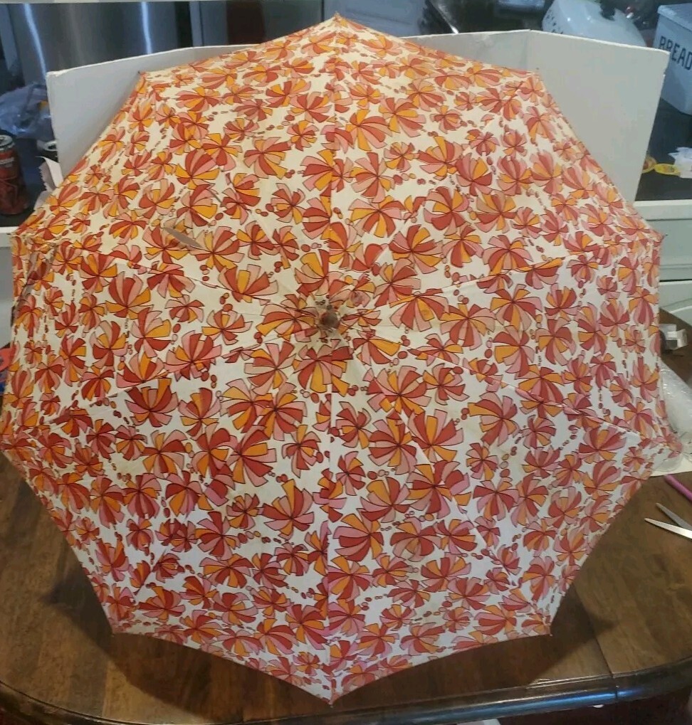 Vintage Umbrella Pink Orange Red Retro Mid-Century Bakelite Handle 40 Inch
