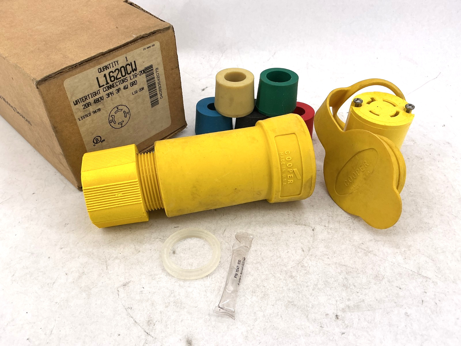 New Cooper L1620CW Watertight Connectors 20A 480V 3Ph 3P 4W GRD L16-20R