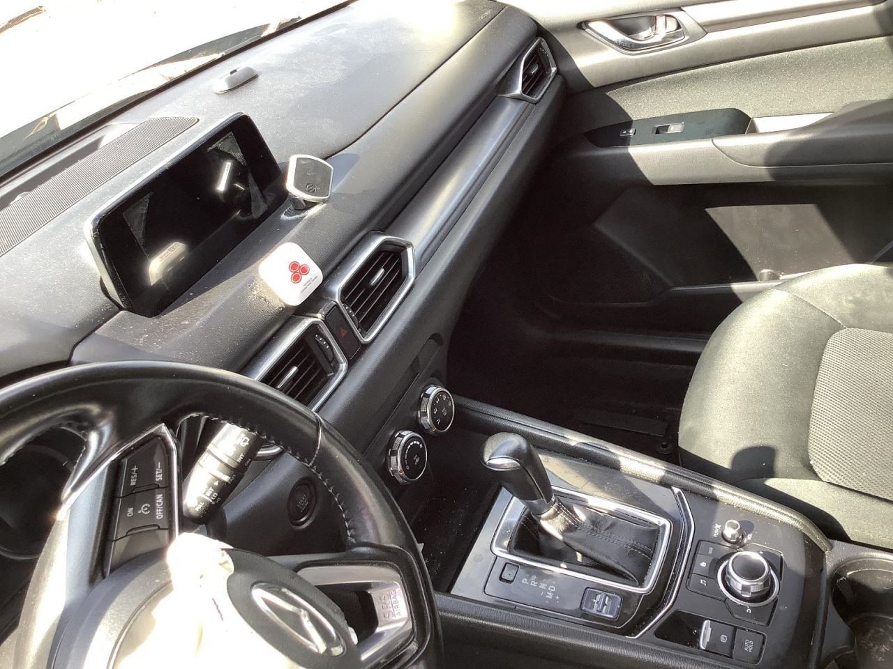 CX-5 2018 Glove Box 4689648
