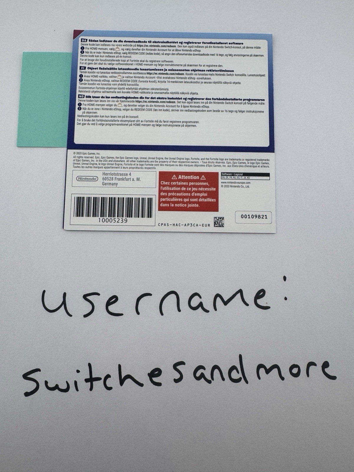 Fortnite Wildcat Bundle & 2000 V-Bucks (UNSCRATCHED, CODE ONLY)