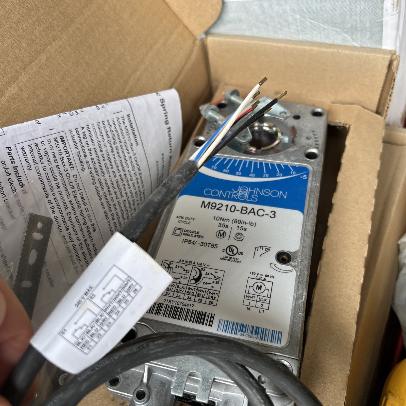 Johnson Controls M9210-BAC-3 Spring Return 2 Position Actuator W/End Switch