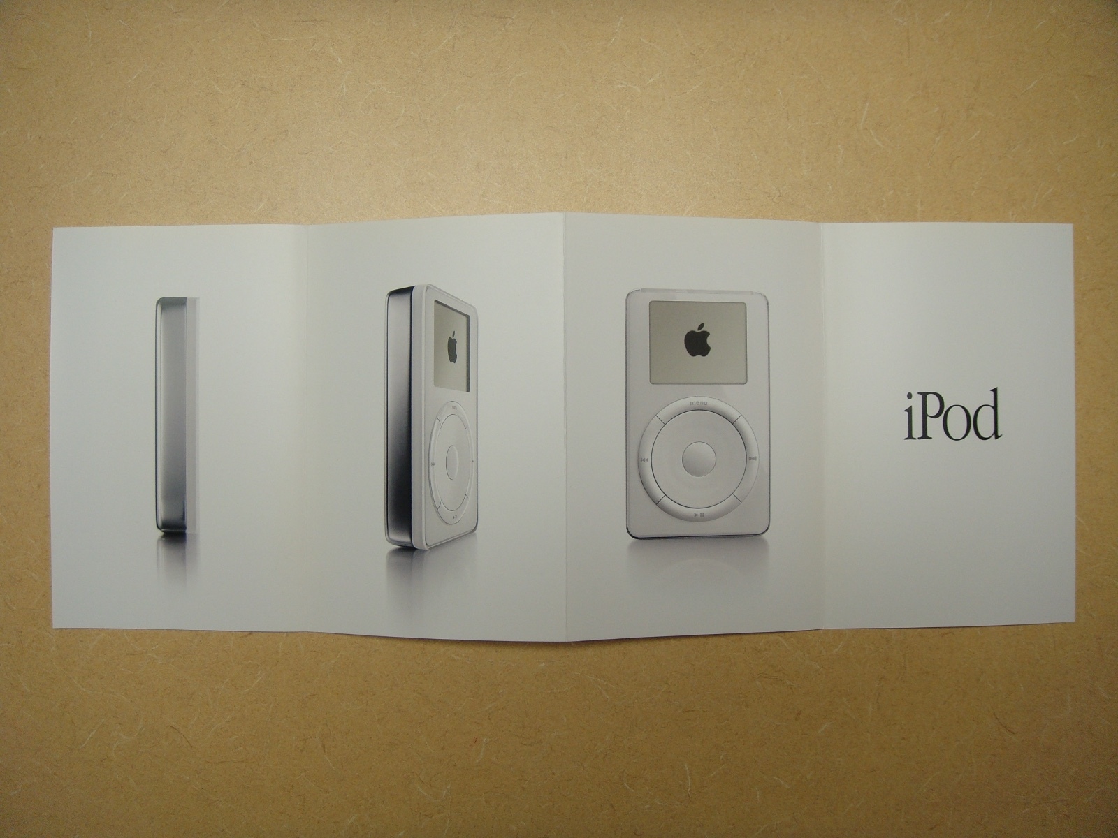 MINT __ Original __ FIRST 1st Gen iPod Brochure __ Oct 2001 __ By Apple RARE