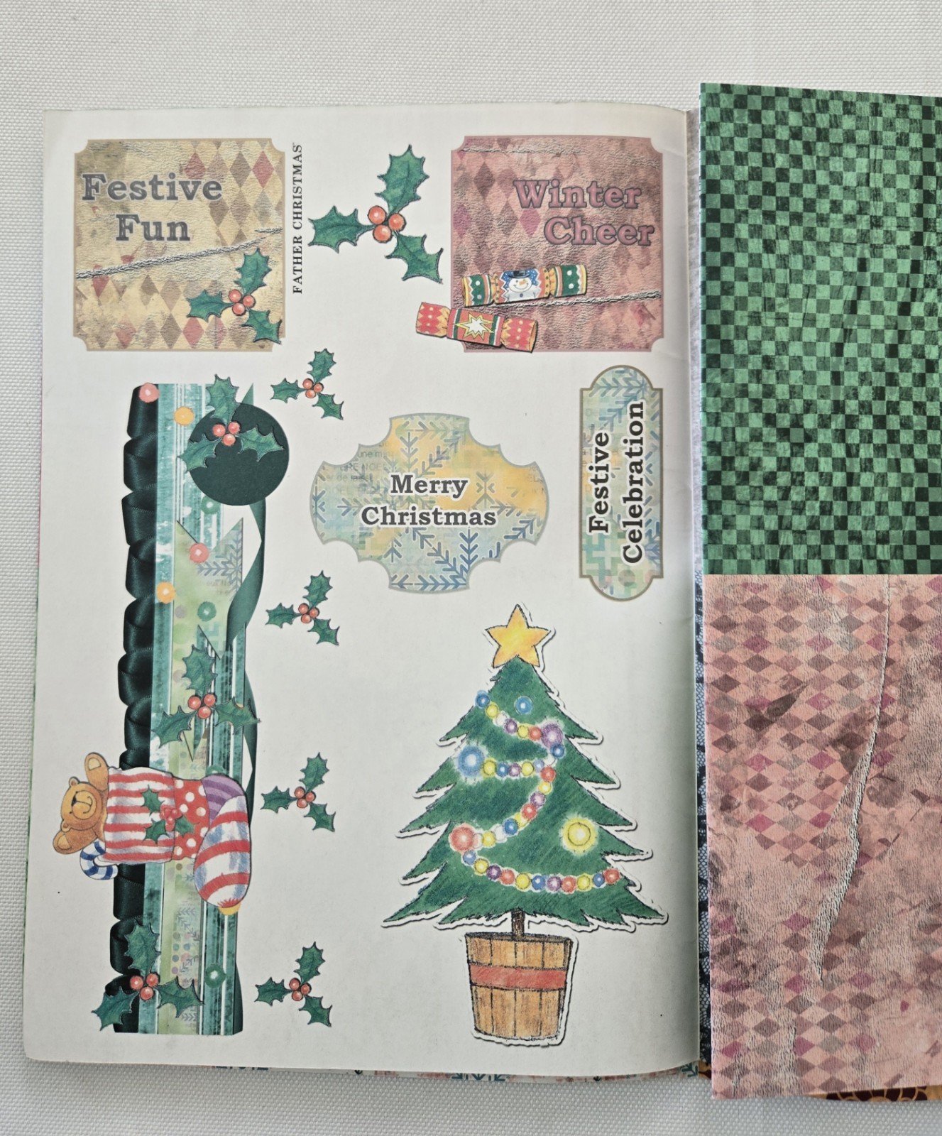 Creative Memories 2002 Page Patterns,32 Unbranded Pages w/Images