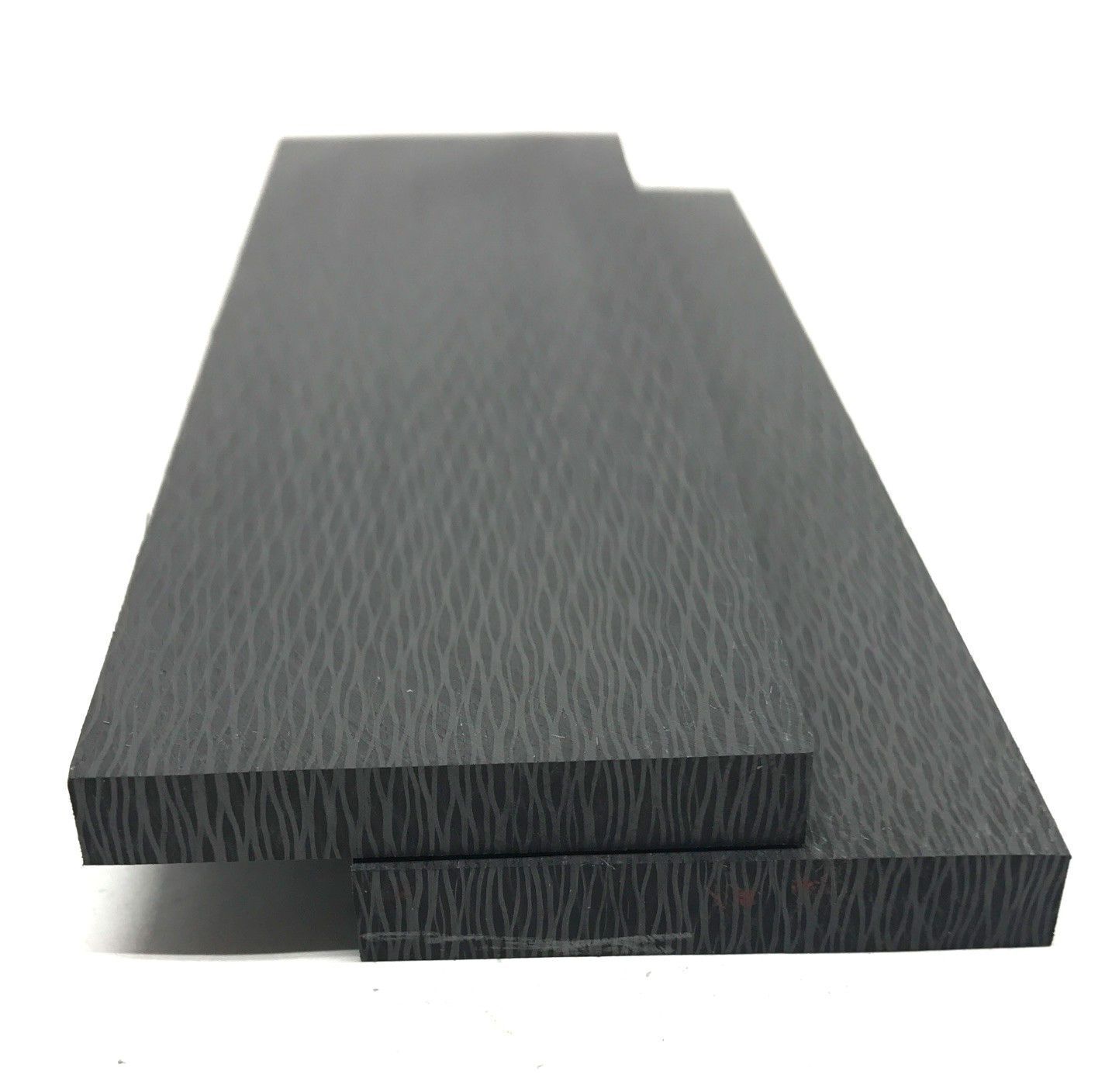 Crosscut Carbon Fiber “ZebraWaves"- CarbonWaves