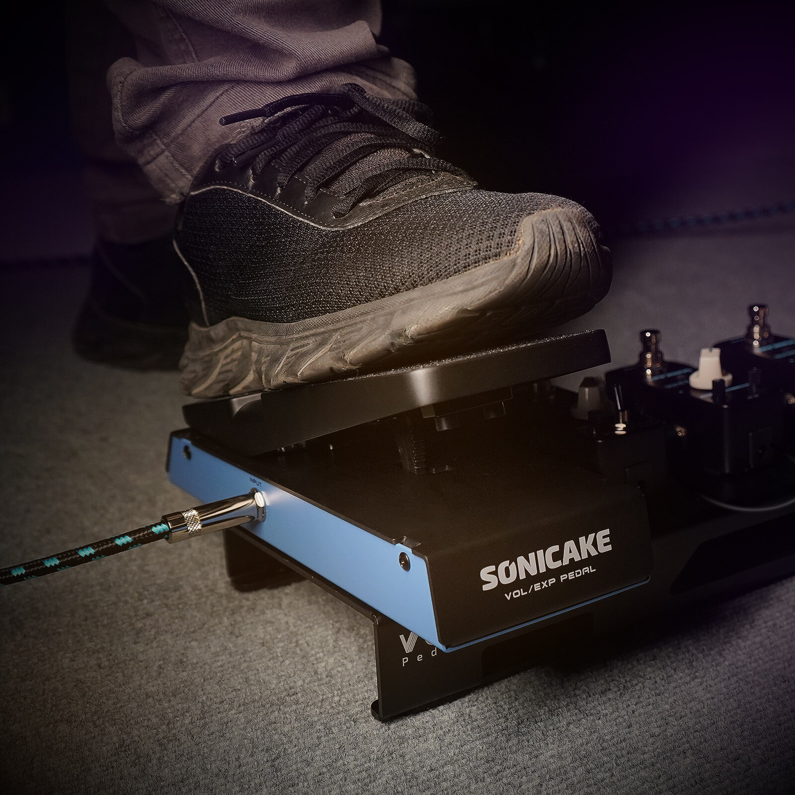 SONICAKE FlipVol Expression EXP & Passive Volume combo pedal QEP-20