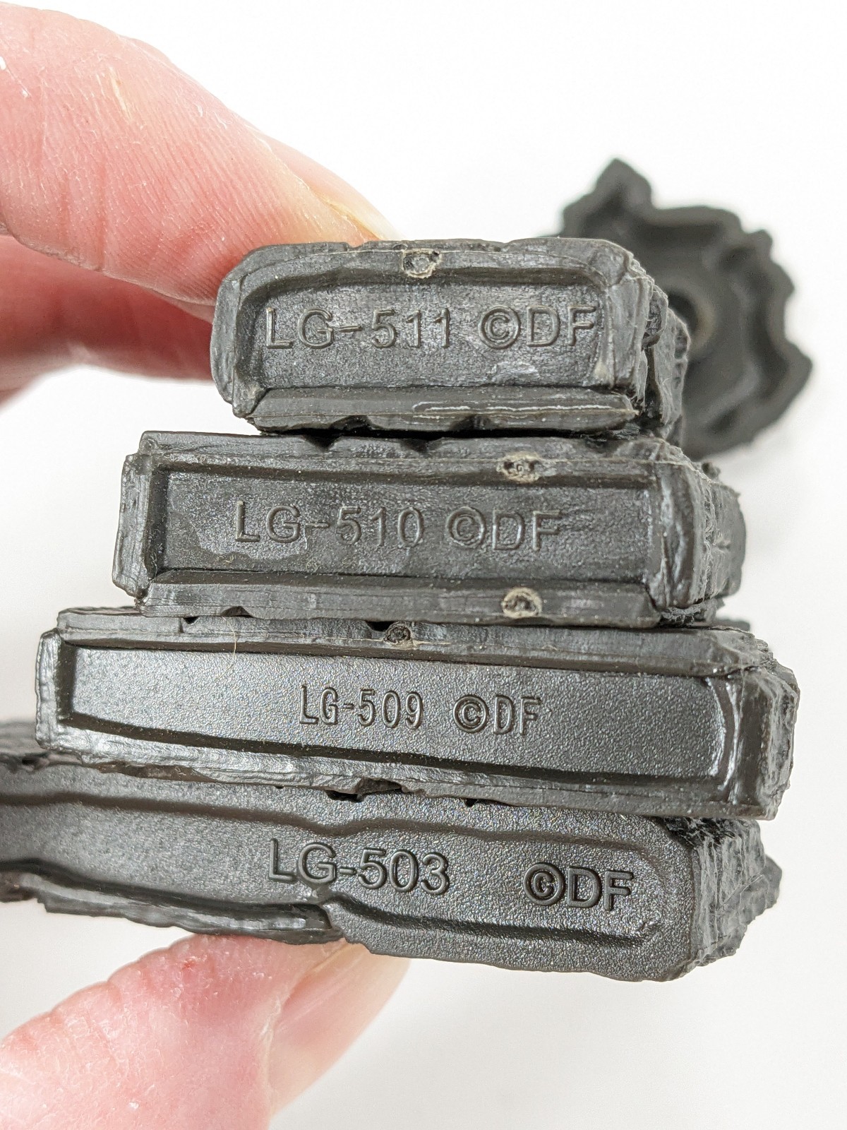 Dwarven Forge - Angled Ledges Add-On Pack (Black Unpainted)