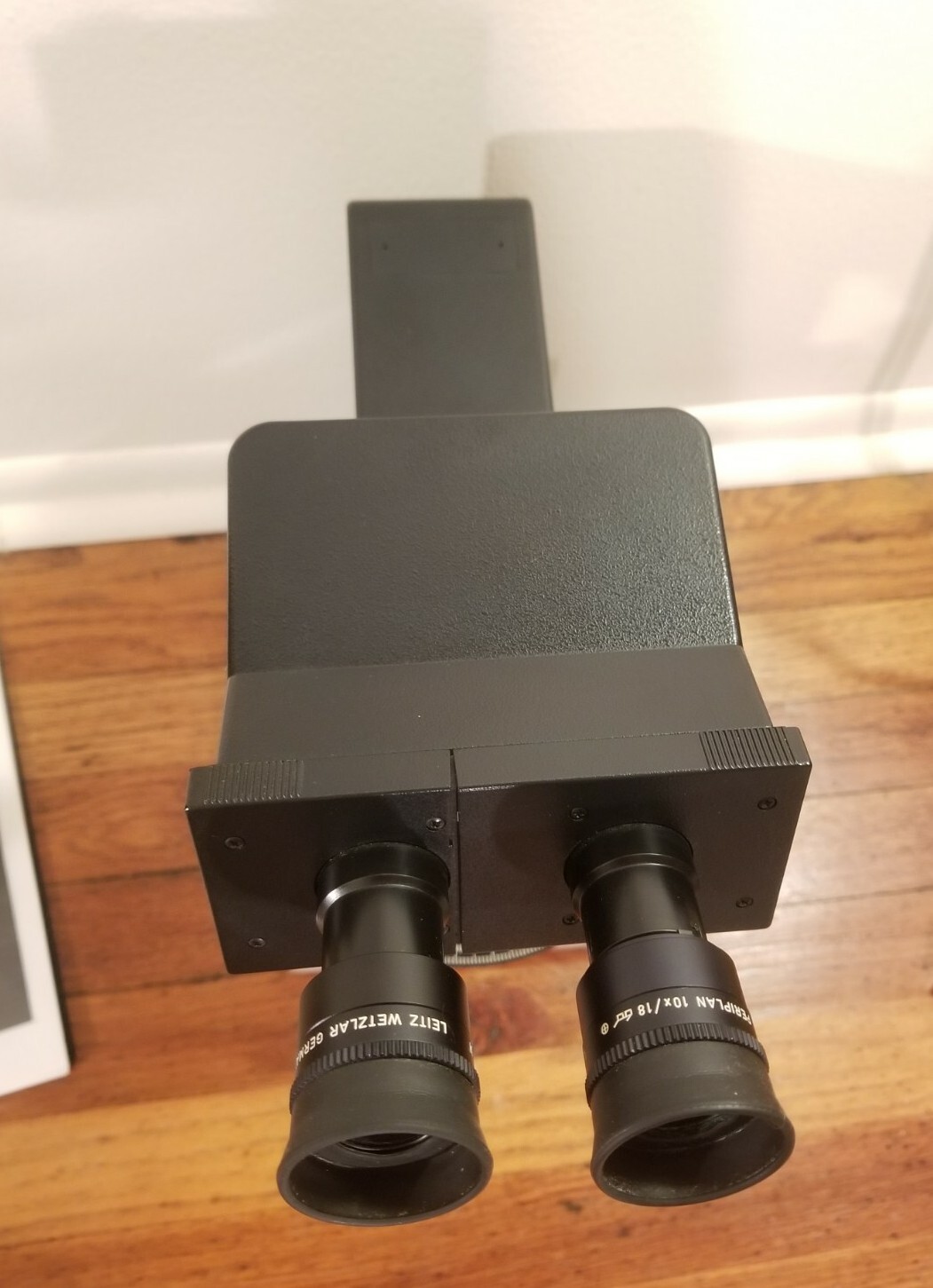 Leitz Laborlux 11 Pol S Polarizing Microscope 2.5/10/25/50x Complete
