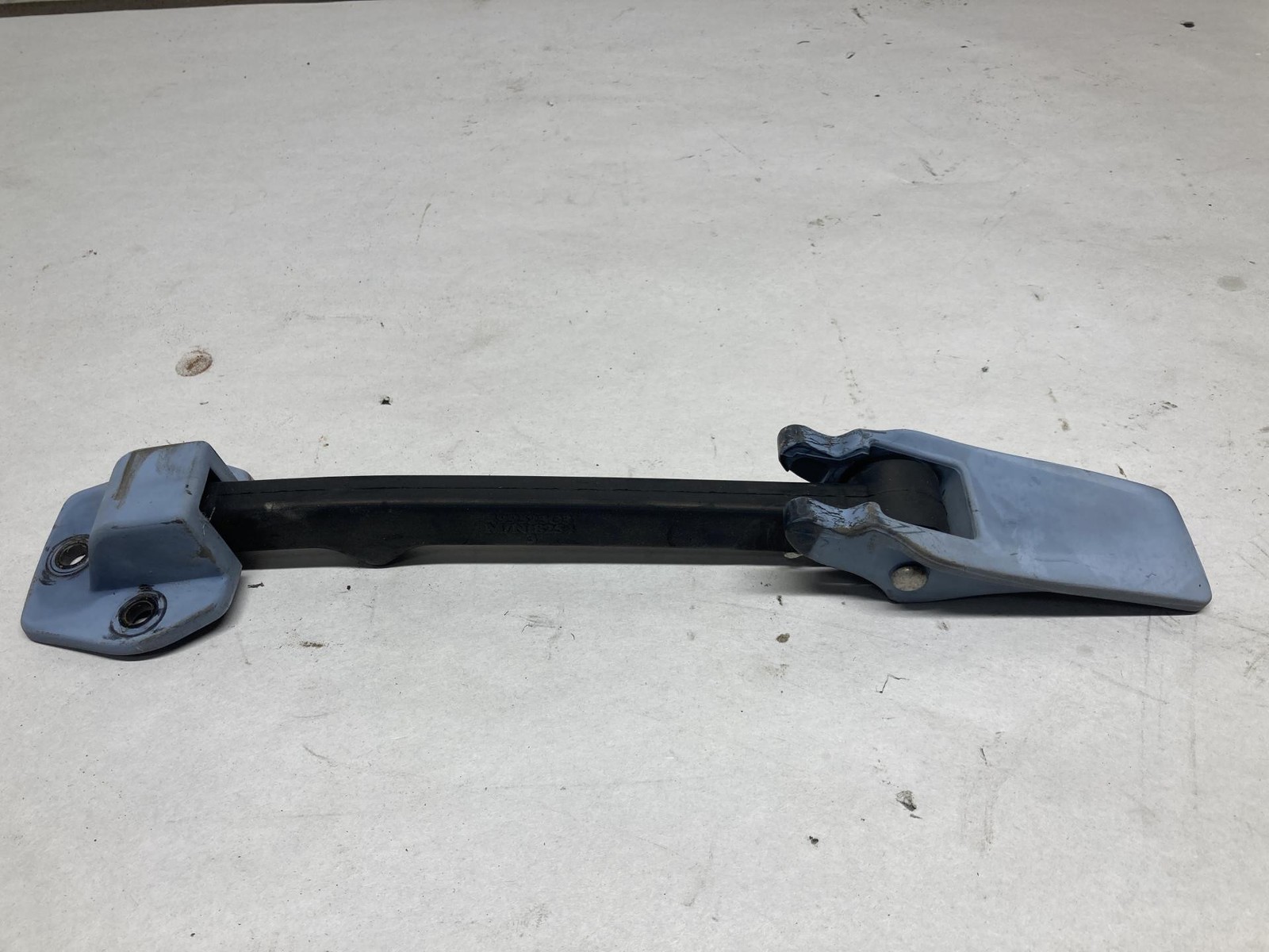 1980-2011 International 4700 Left/Driver Hood Latch - Used | P/N 499523C3