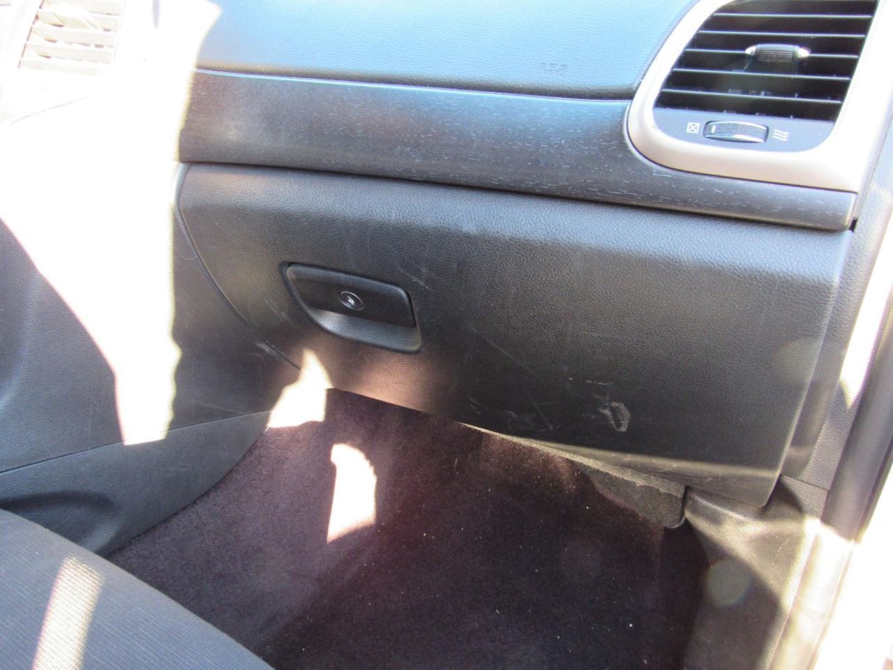 CHERGRAND 2016 Glove Box 1009464