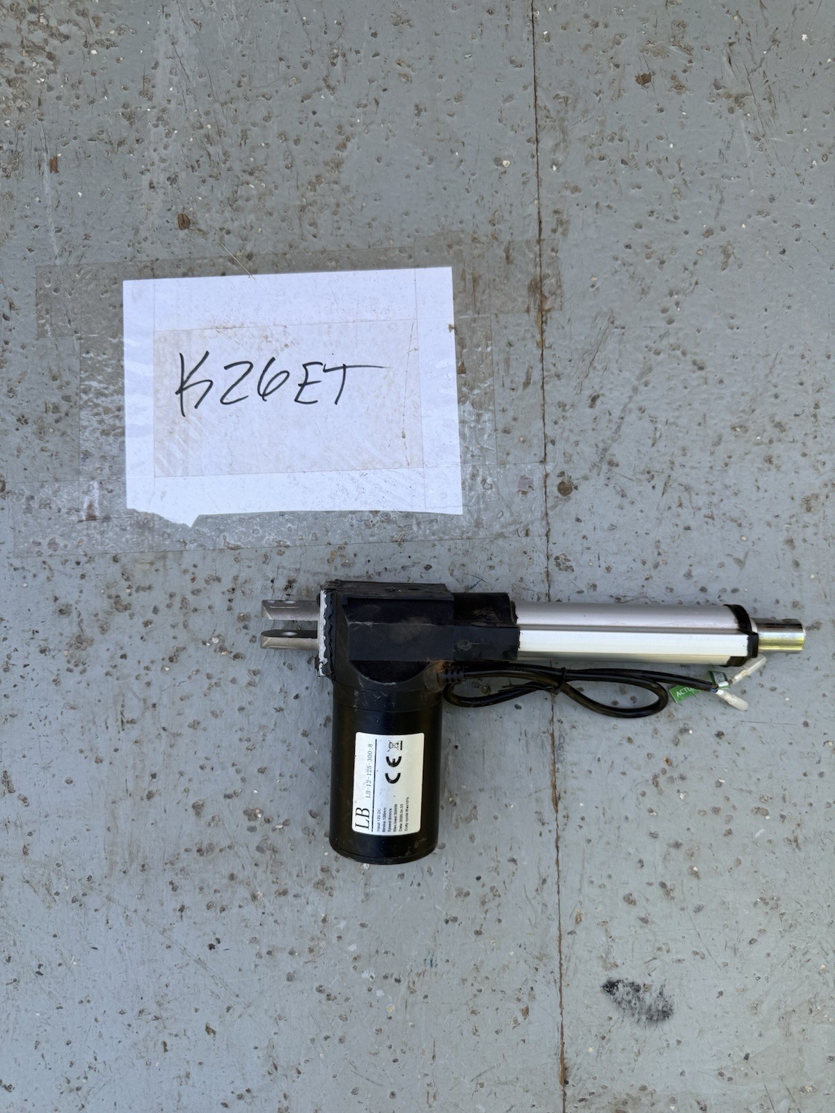 lb 12 125 300 8 Linear actuator New